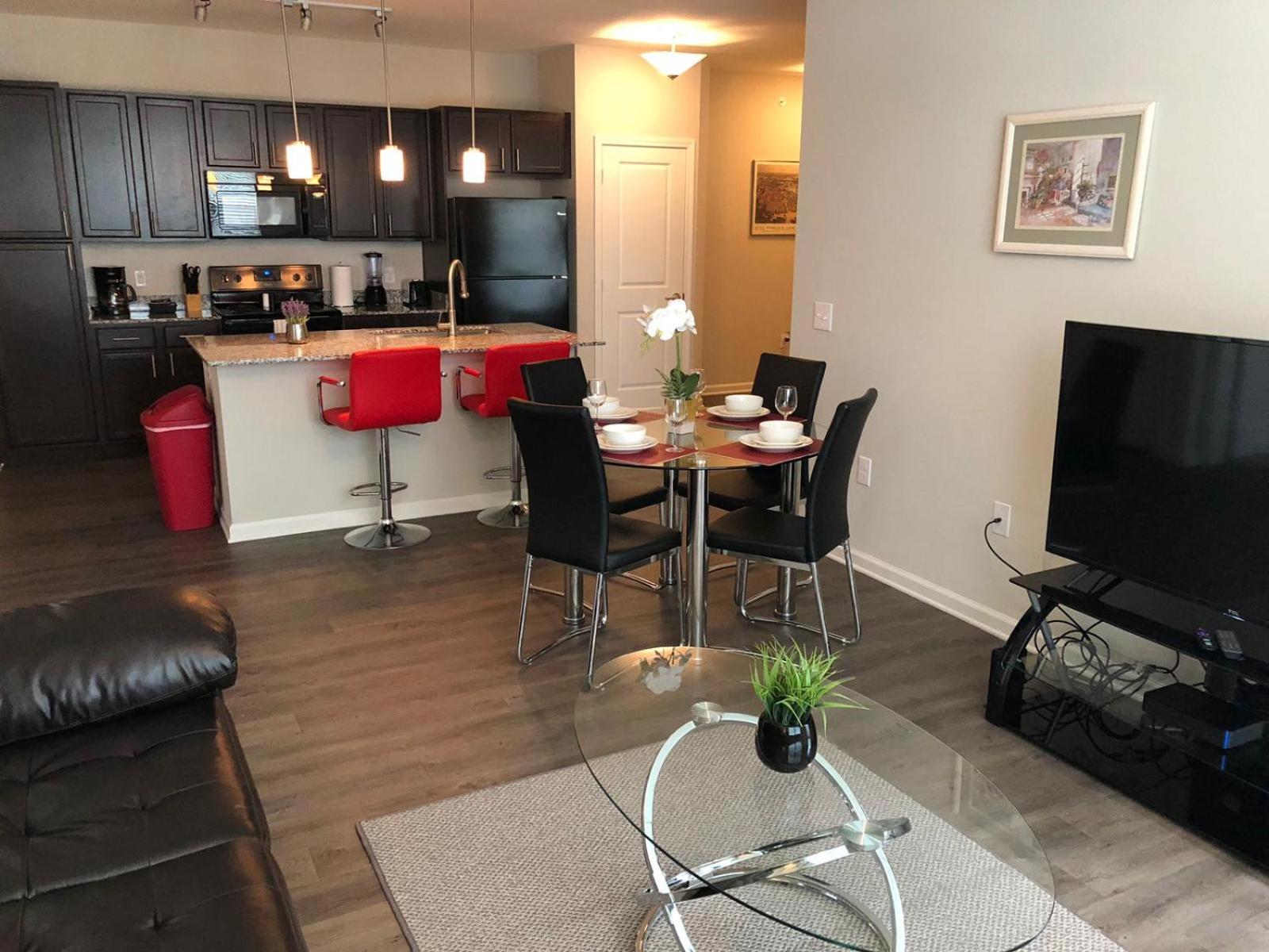 Spacious Furnished Resort Style Apartments Томбол Стая снимка