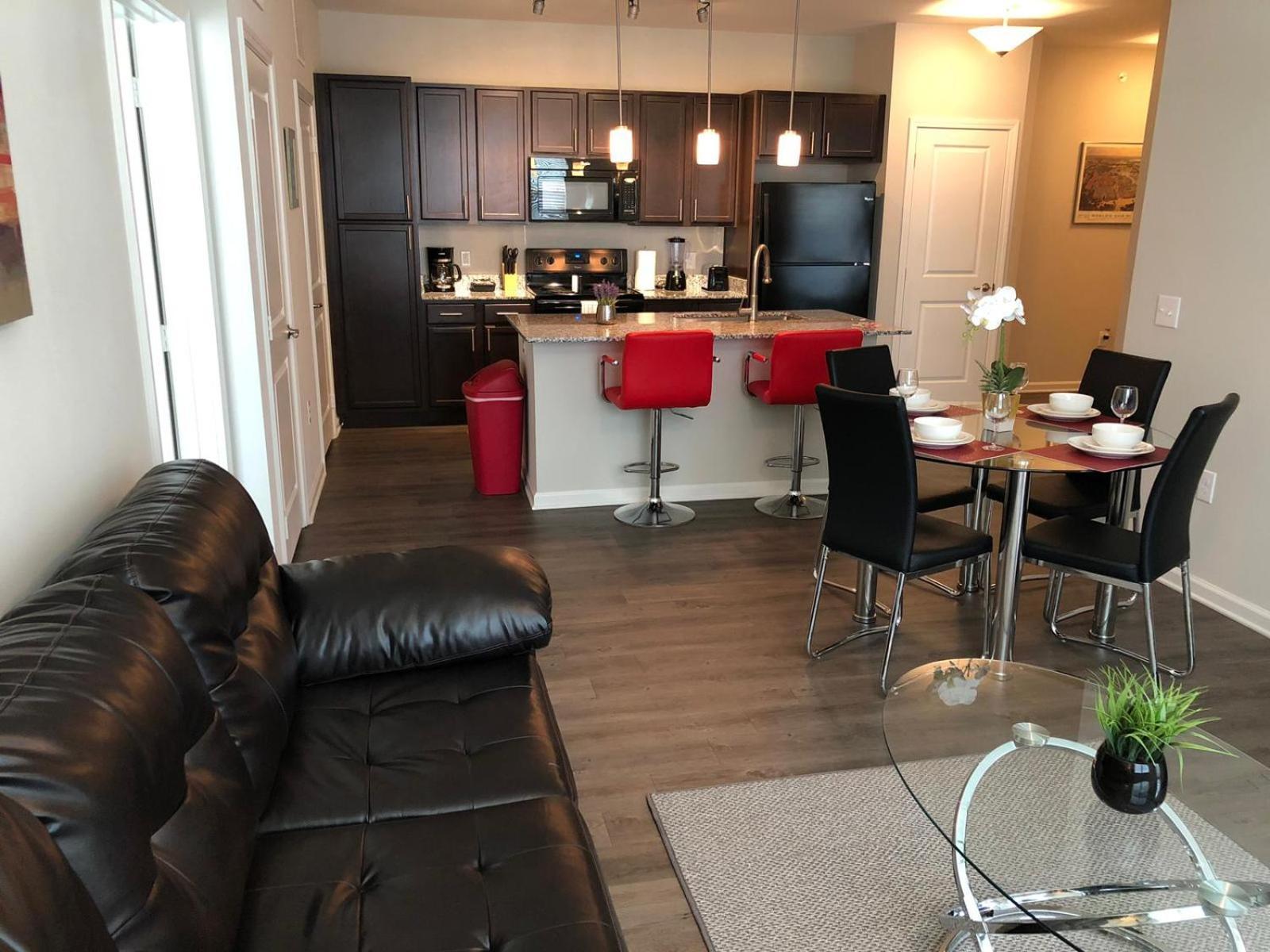 Spacious Furnished Resort Style Apartments Томбол Стая снимка